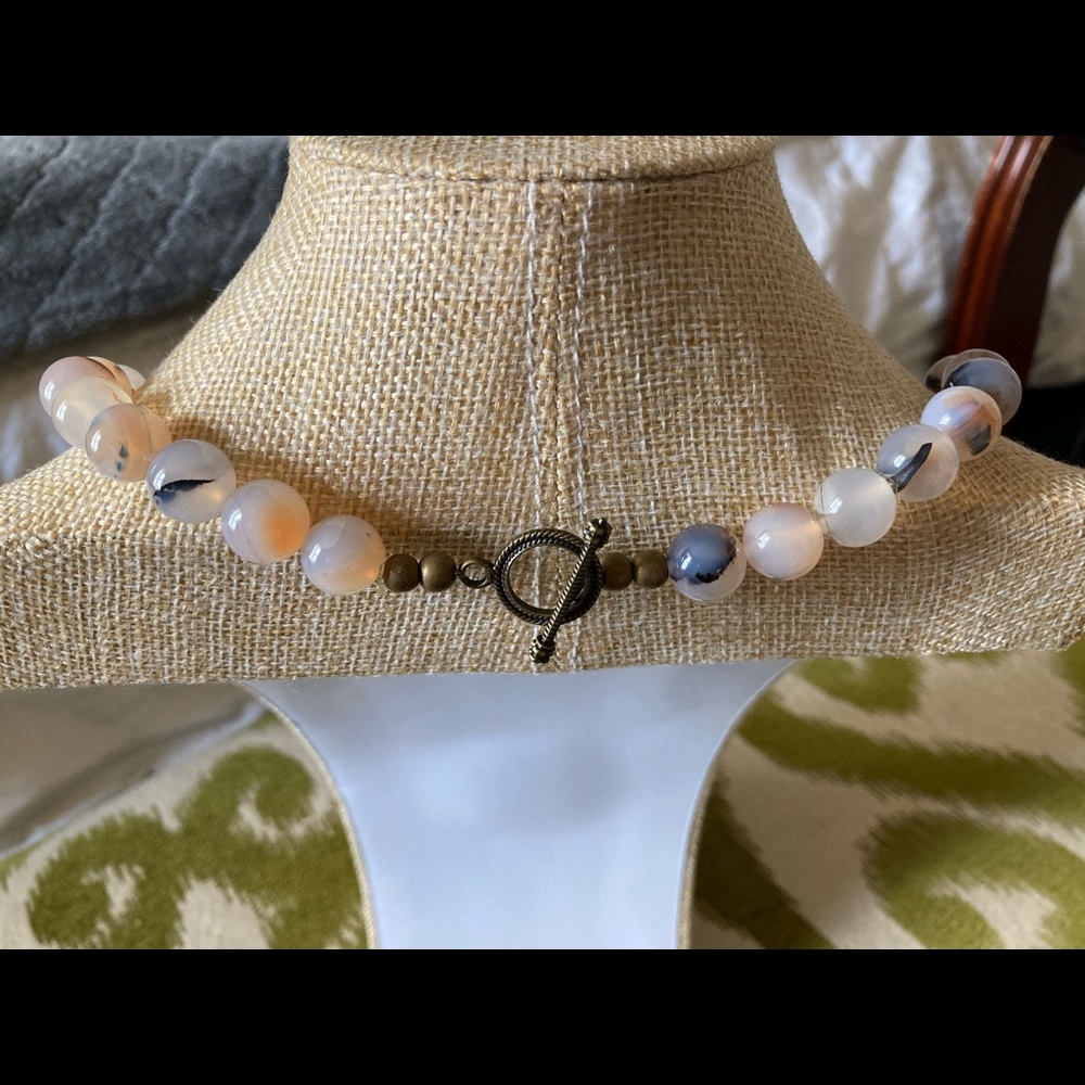 Handmade necklace - Picture 4 of 6